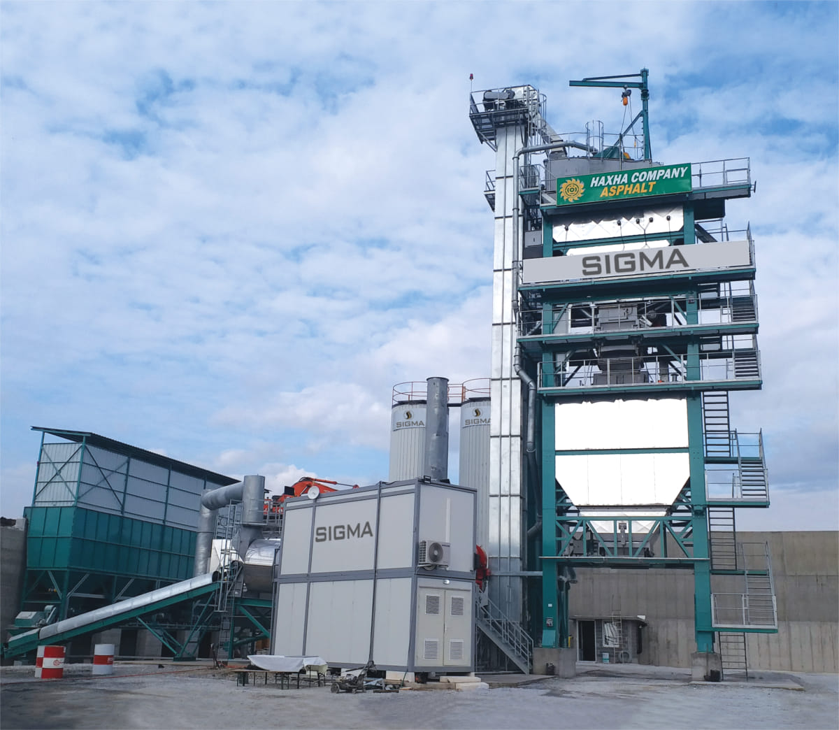 160 t/h Sigma asphalt plant in Kosovo, with electrically heated vertical bitumen tanks